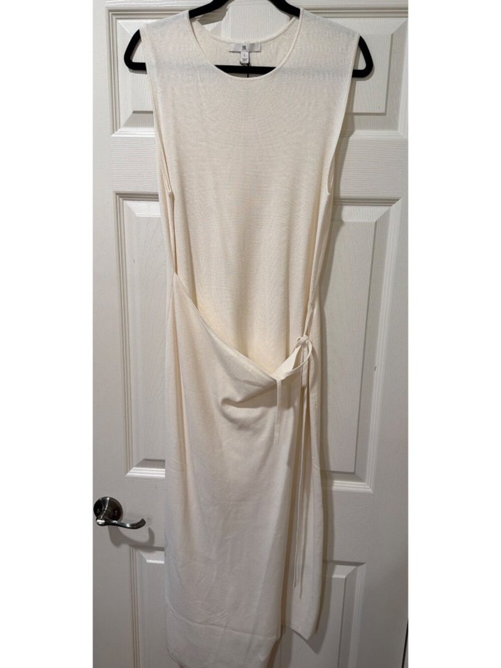 Banana Republic Sleeveless Ivory Wrap Dress Large Rayon/Polyester